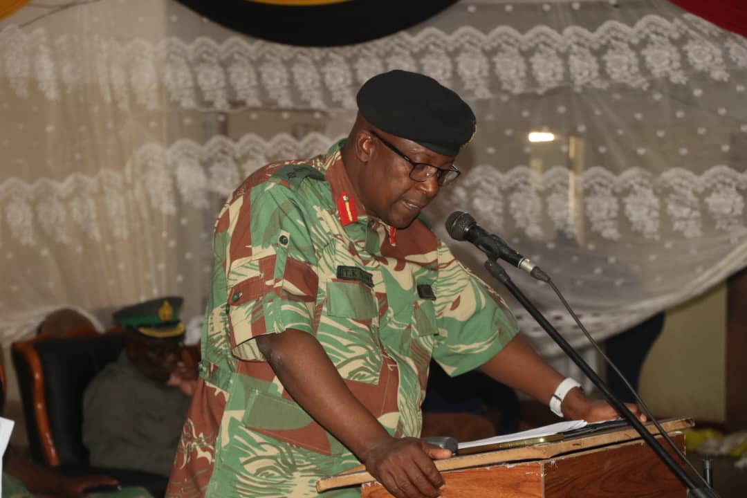 SOLDIERS WARNED! Colonel says ‘no drugs , no dirty deals ’