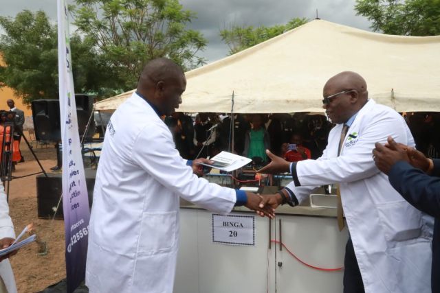 Mobile labs bring science to remote schools