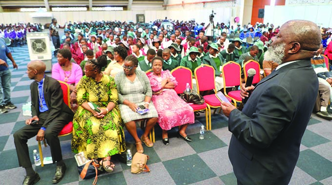 Zimpapers leads fight against drug and substance abuse in Bulawayo
