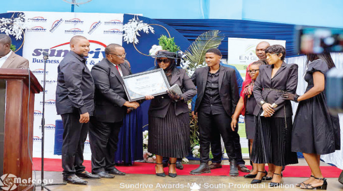 Late businessman Chris Nguluvhe honoured with Lifetime achievement award