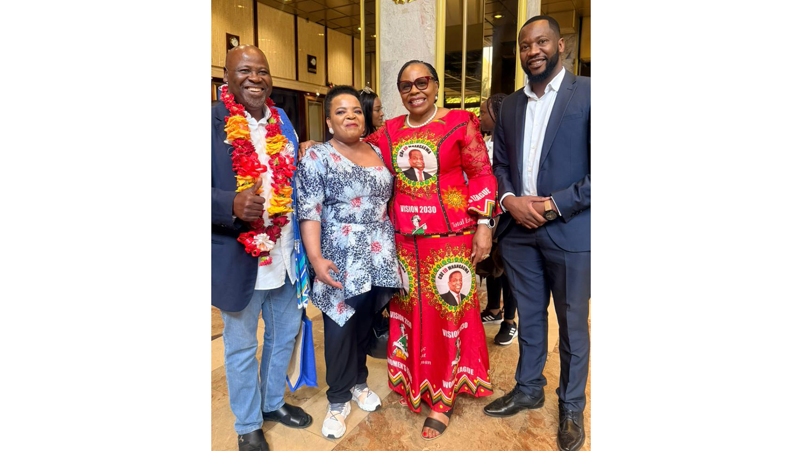 Rebecca Malope and Sipho Makhabane in Zimbabwe for gospel concert
