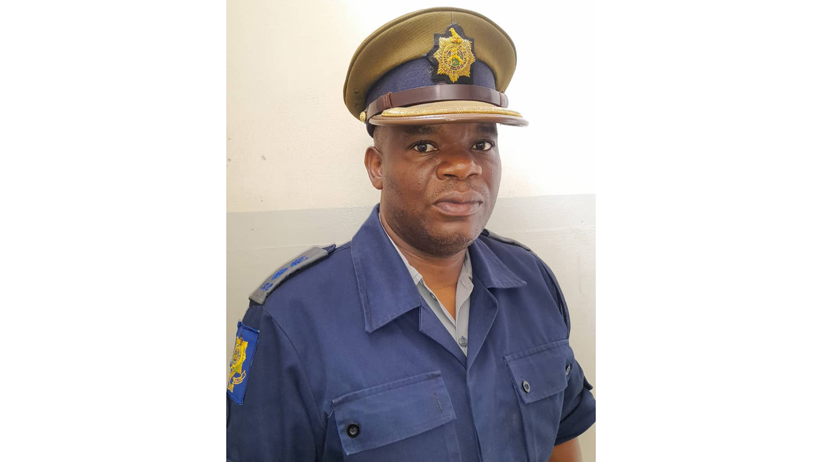 Police in Gweru issue three months ban on carrying of dangerous weapons in public places