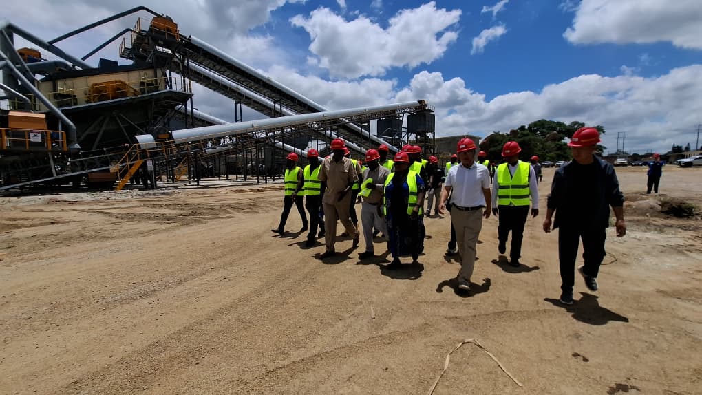 Minister Chombo tours construction aggregate processing plant in Zvimba