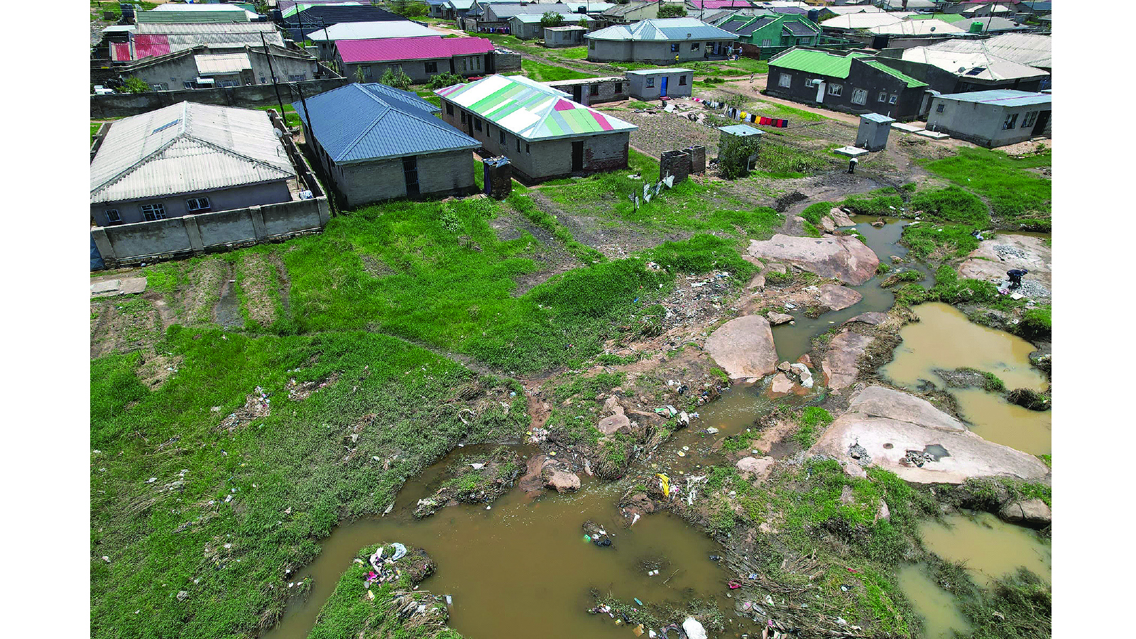CHITUNGWIZA IS SINKING — LITERALLY l Houses flood as blocked drains, illegal dumping cause flash floods