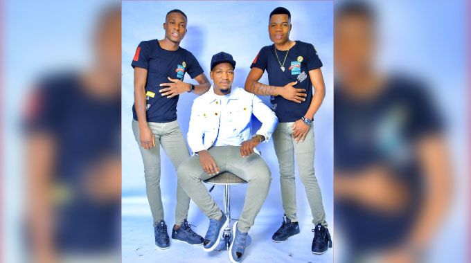 FIRE ON STAGE, GLORY IN SONG! B-Metro’s Top 5 Bulawayo performers who owned 2025
