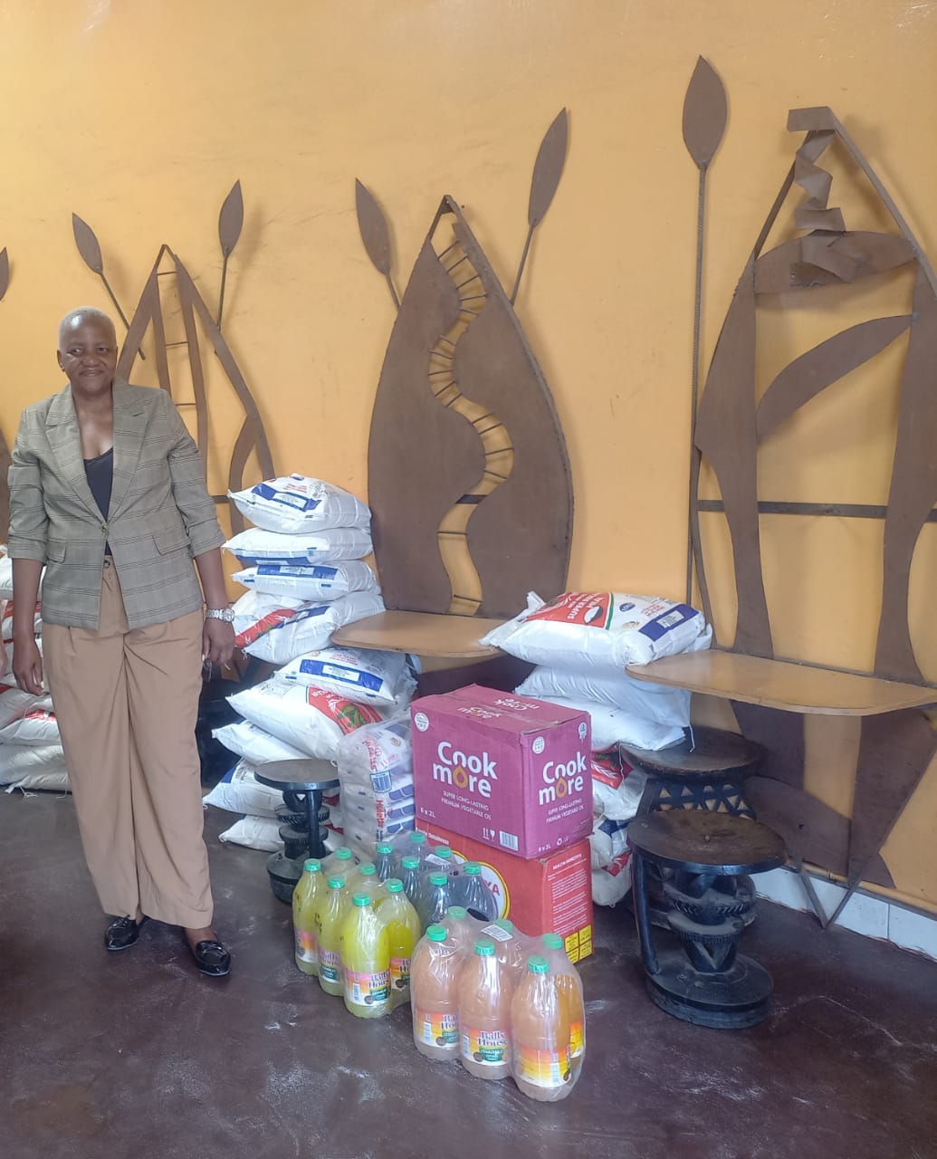 Pumula quarry company gives christmas cheer to over 200 children