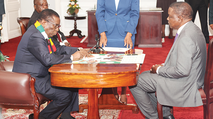 President swears-in new deputy ministers