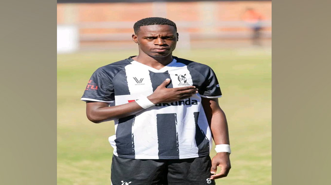 Bulawayo Chiefs hope to snatch Melikhaya from Bosso