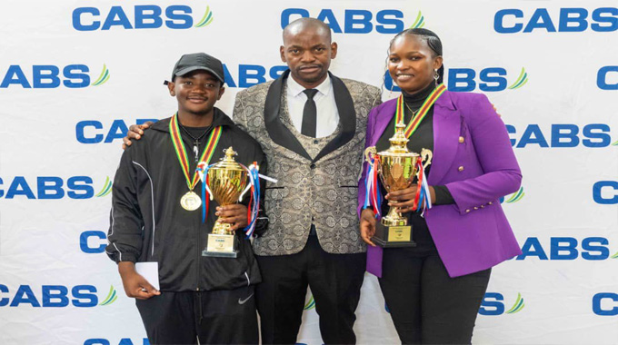 Katsande, Mathe secure 2026 Nationals spots
