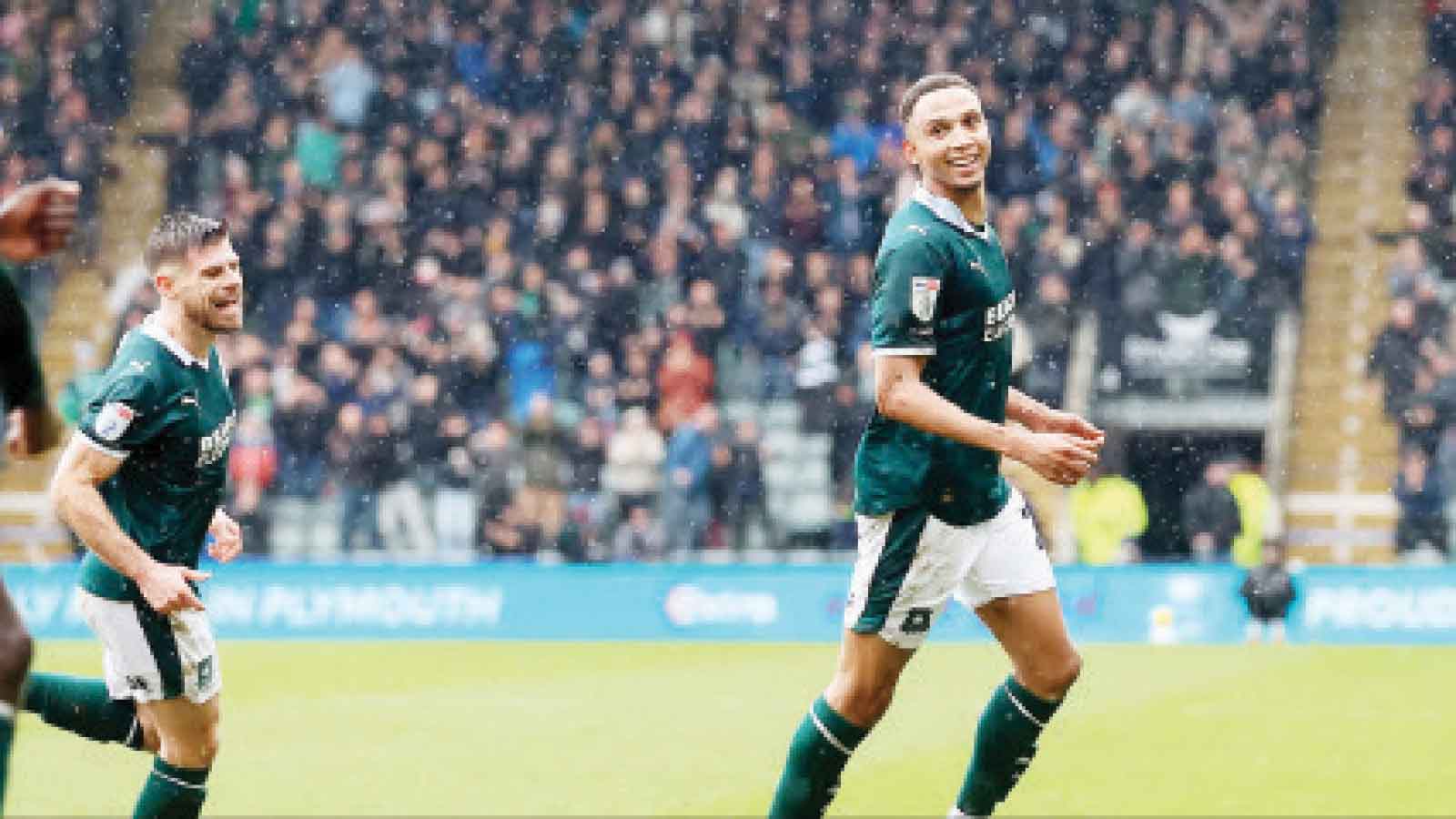 GALLOWAY THE HERO AS PLYMOUTH MAKE IT FOUR WINS IN A ROW
