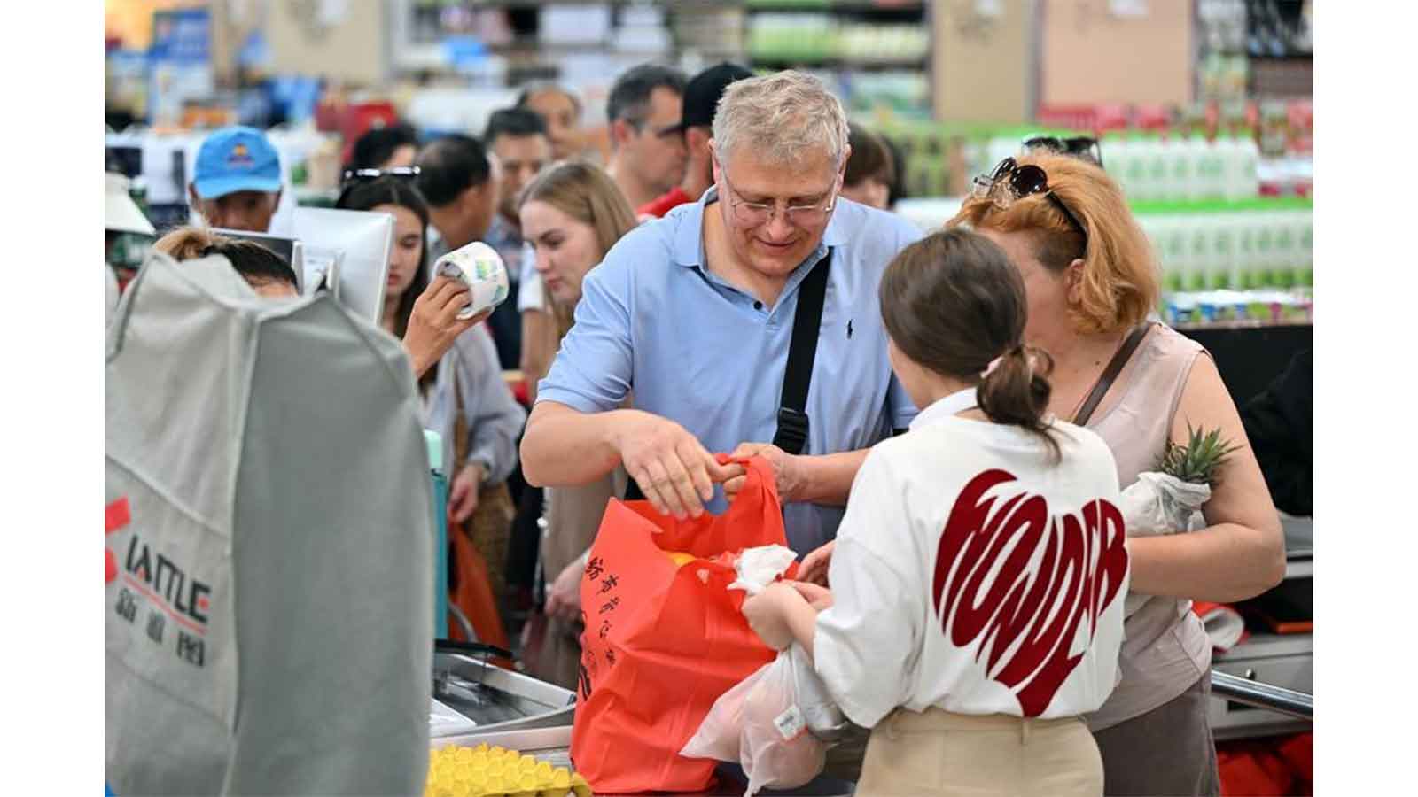 China pledges to be ‘market for the world’ as it pursues opening-up