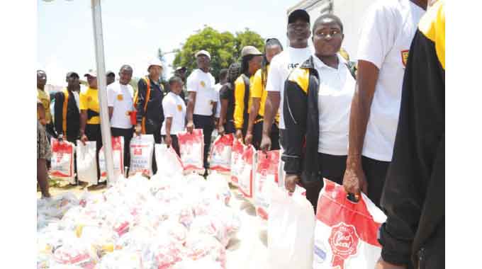 First Lady champions community engagement in Midlands Province . . . donates to elderly, vulnerable communities