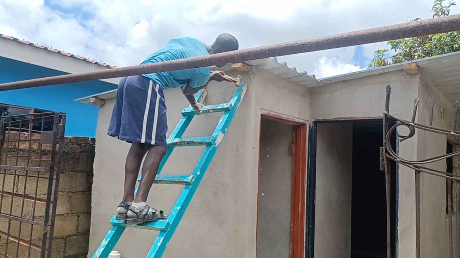 Harare demolishes encroaching properties in New Canaan to combat flooding