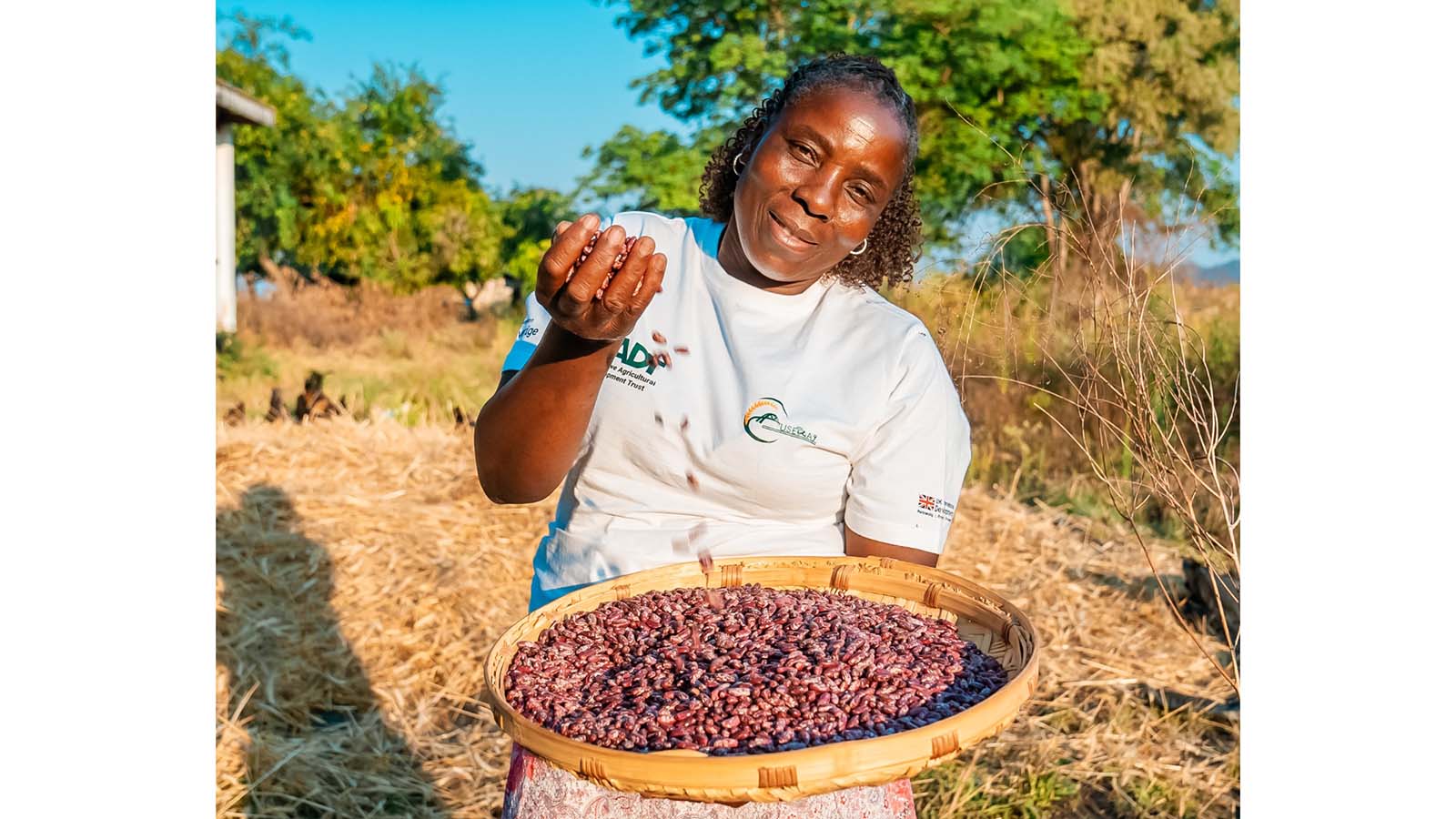 Jennifer Makado, one of the Tabudirira Group Members showing off the quality of her crop