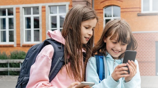 FRANCE MOVES CLOSER TO BAN SOCIAL MEDIA FOR UNDER-15s