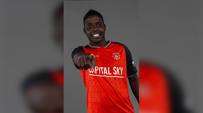 Nakamba scoffs at rumours linking him to Zimbabwean clubs