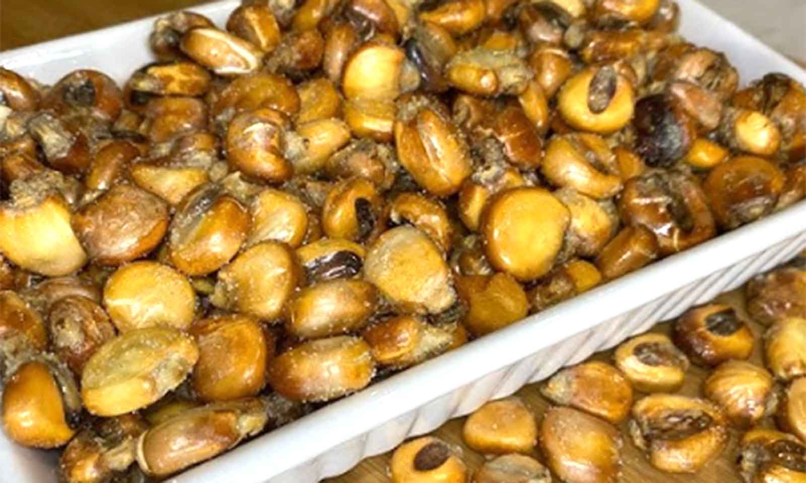 GRANDMA INSERTS HOT NUTS INTO GIRL’S DRESS AFTER US$20 ROW