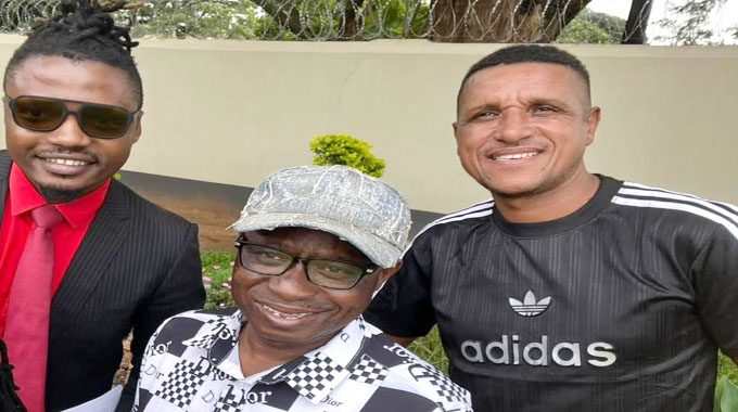 Betrayal at Mendel Street  How Zimura’s inner war spilled into public view