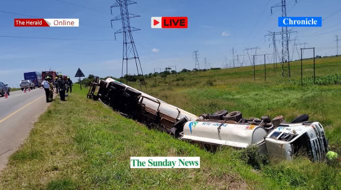 LIVE: Bulawayo-Harare highway closed after 40000 litre fuel tanker overturns