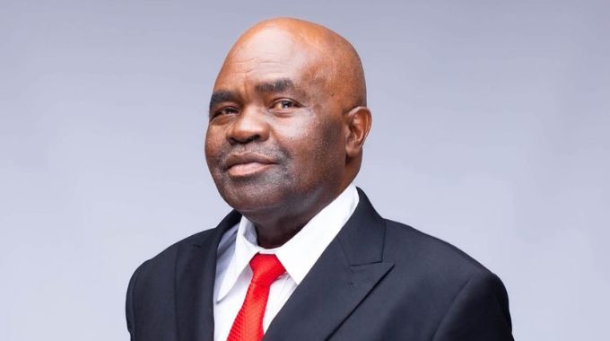 Highlanders fans turn Mhlophe birthday wishes into protest against his leadership