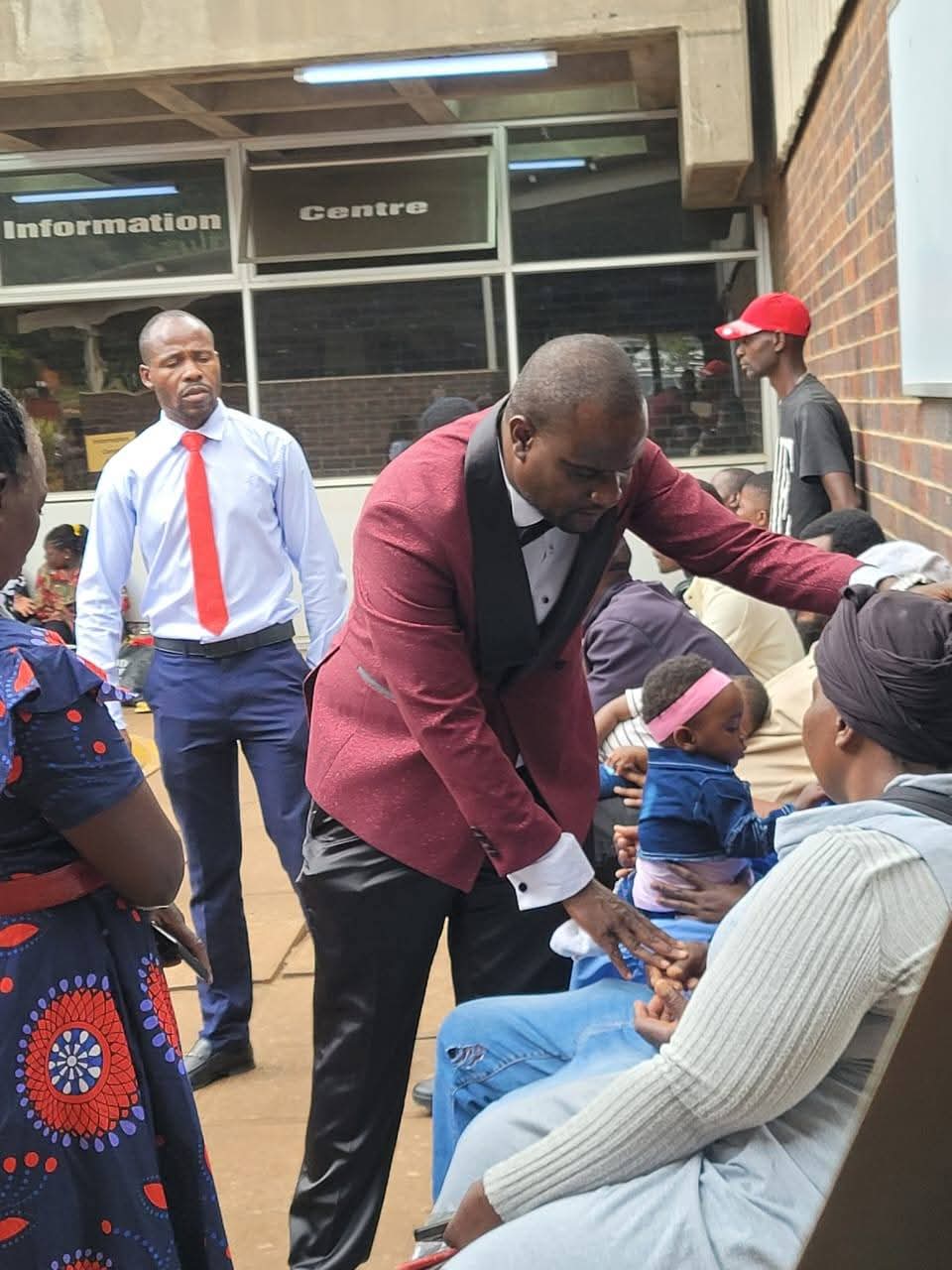 Prophet T Freddy’s surprise visit at Parirenyatwa