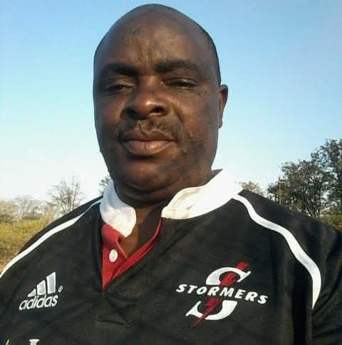 Umqeqetshi we-volleyball usedlule emhlabeni