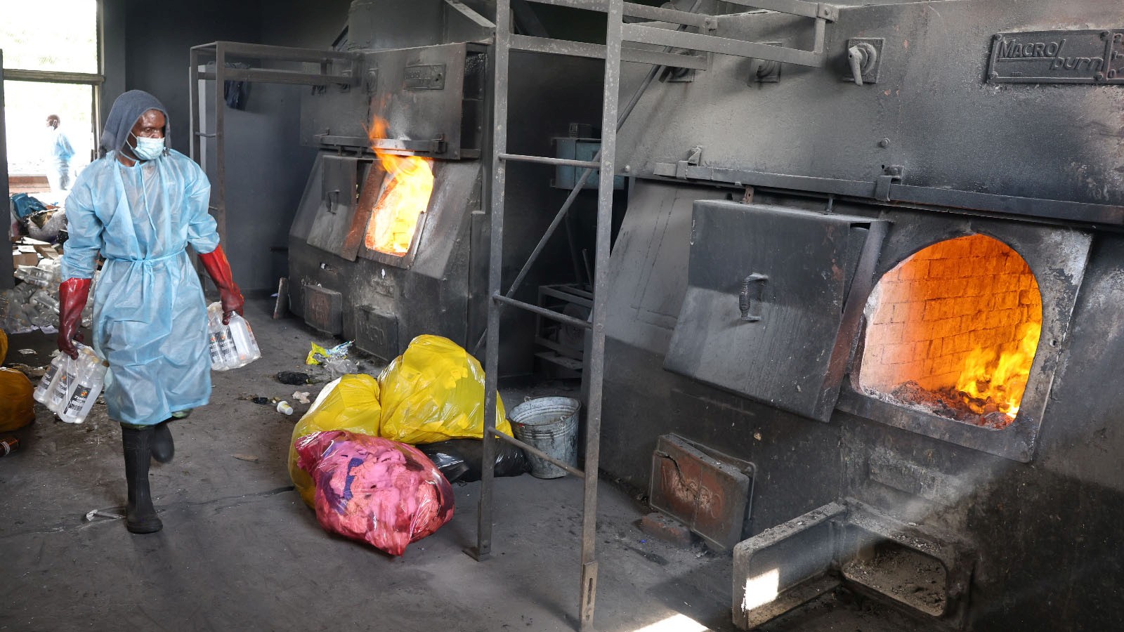 Police destroy over 460 000kg of crystal meth, mbanje