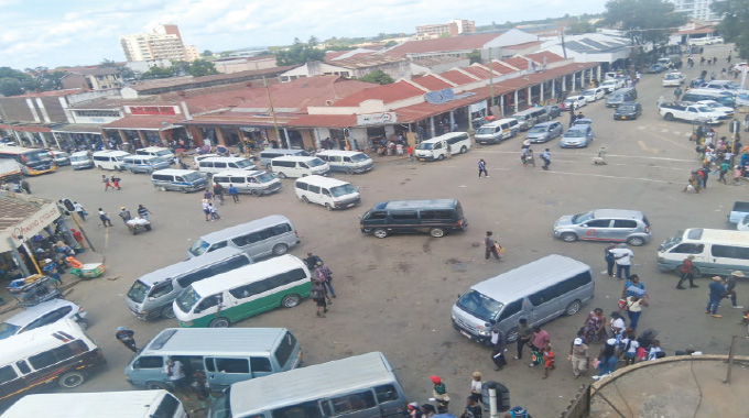 Old habits, New Year: Sixth Avenue chaos returns to haunt Bulawayo