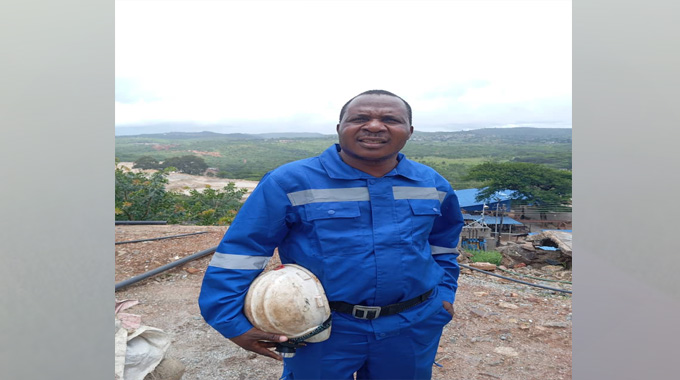 Increased output at Dinson buoys national steel production