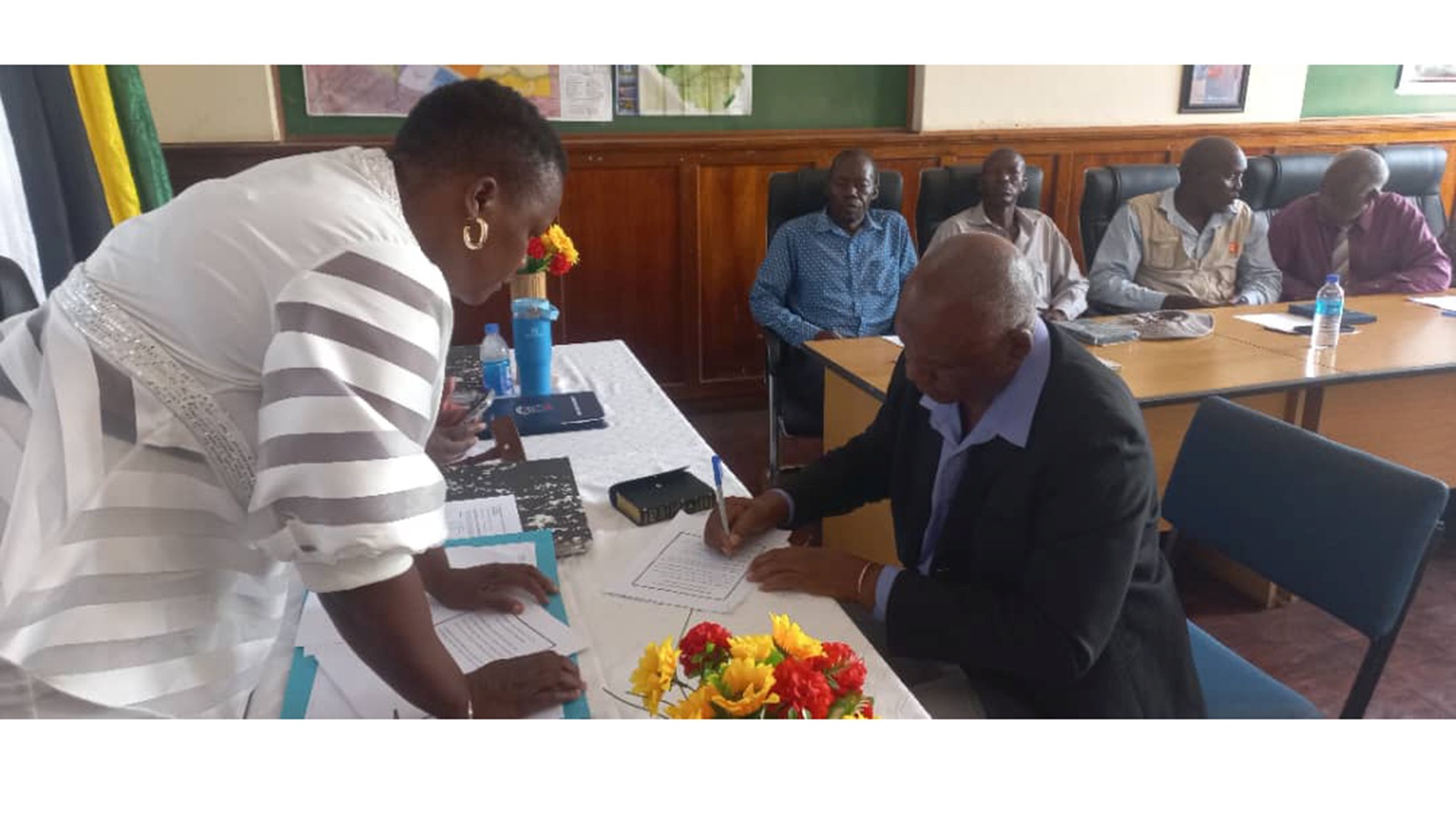 New Zanu PF Cllr Ndou sworn in at Beitbridge RDC