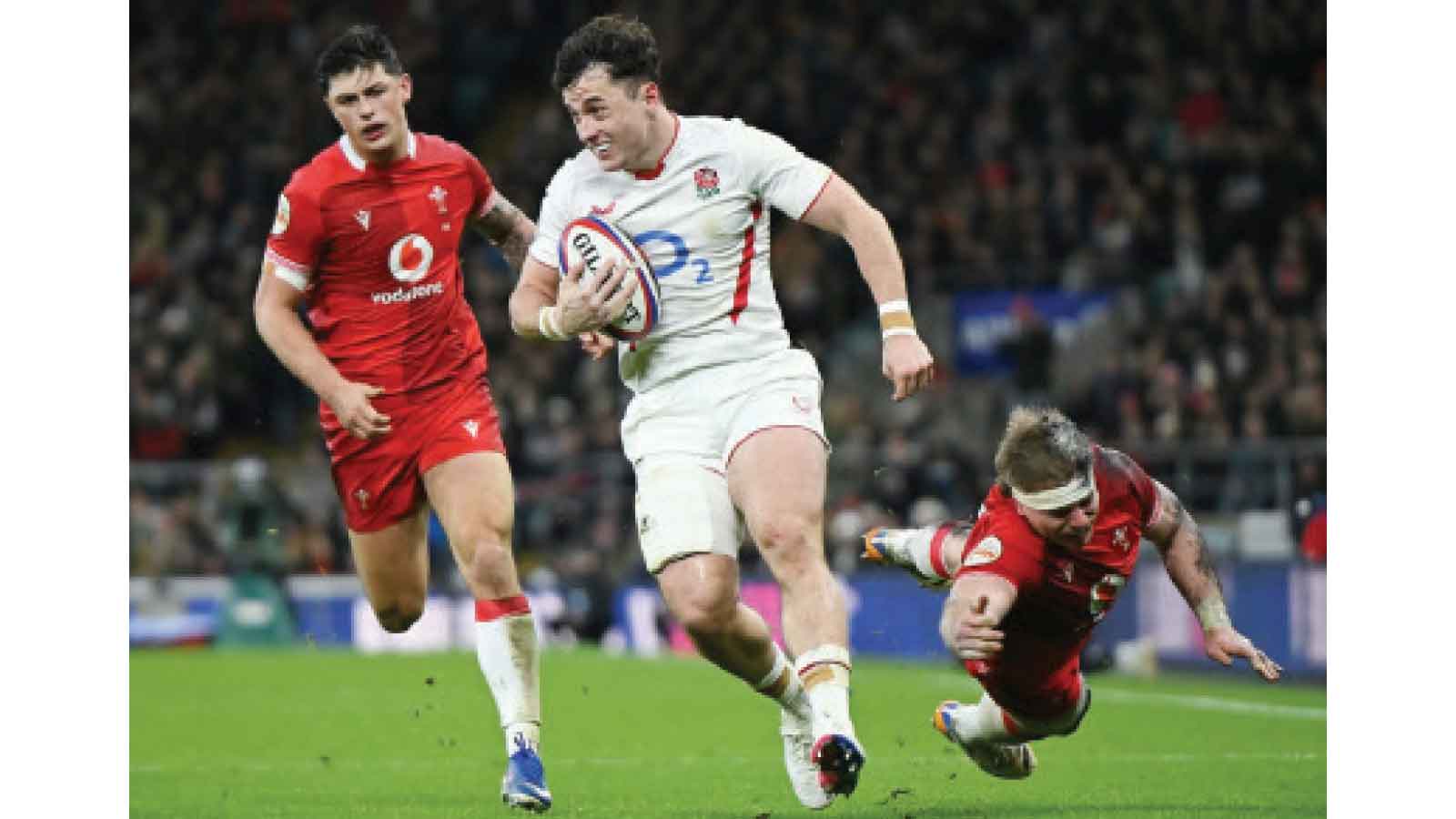 IRRESISTIBLE ENGLAND, A STRUGGLING WALES
