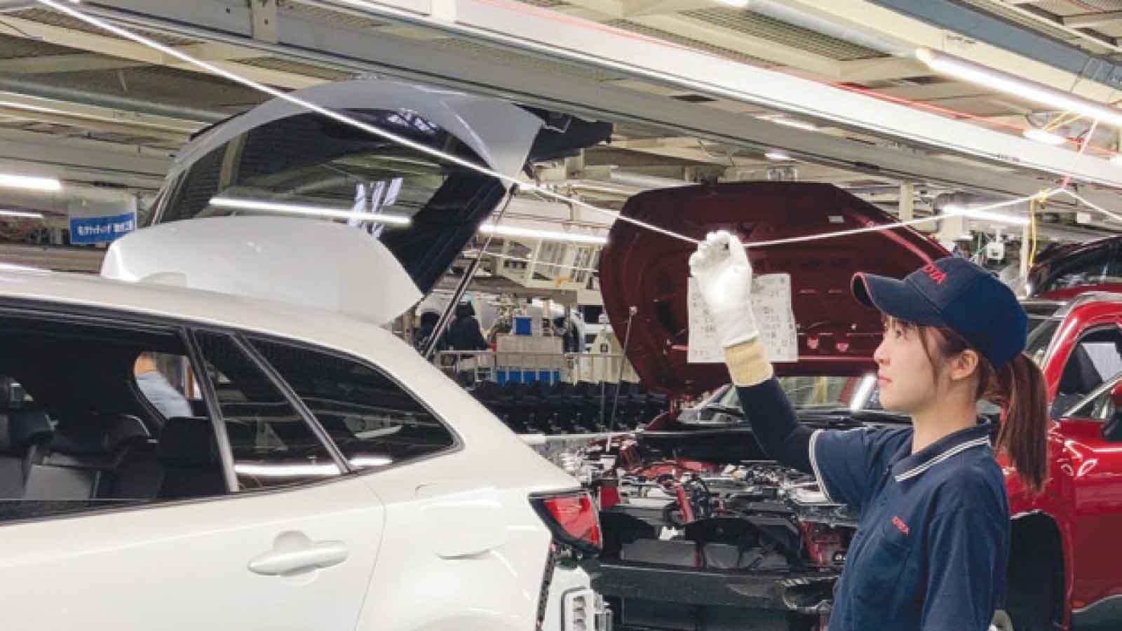 Toyota’s assembly plant perfects beehive mentality