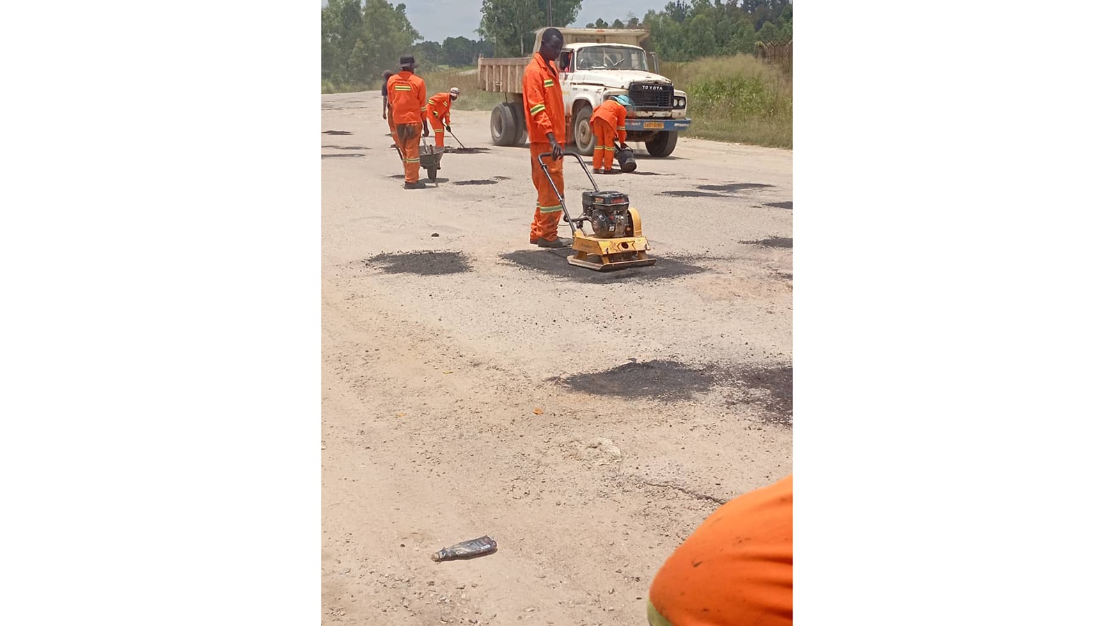 Government attends to road leading to Manyame Airbase