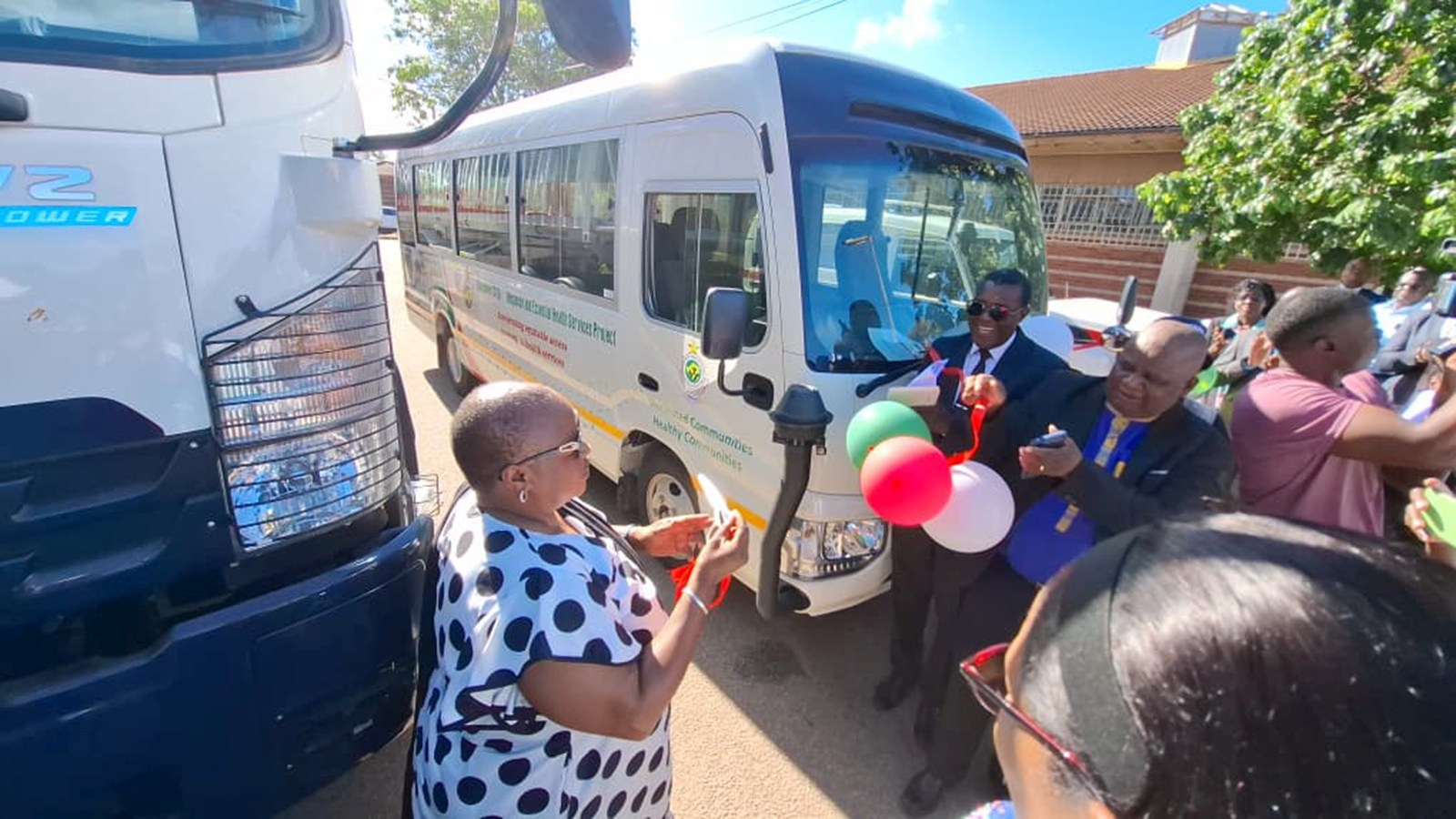 Mashonaland West gets mobile clinic, bus, ambulance