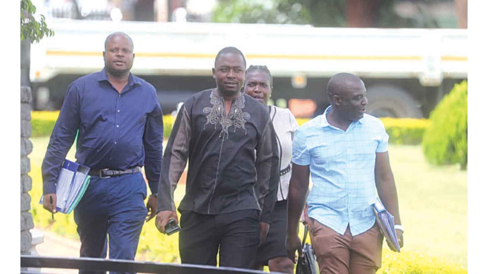 Journalist remanded in custody for cyberbulling