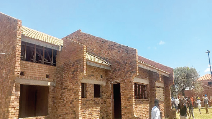 Minister Nguluvhe inspects Beitbridge housing project for civil servants