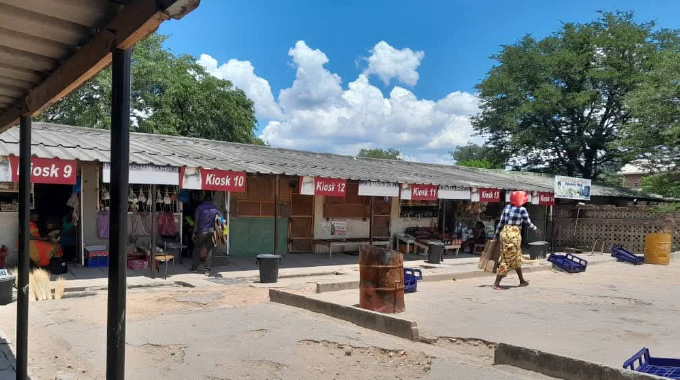 Ama-tuck shop angekho emthethweni ‘abulala’ amabhizimusi