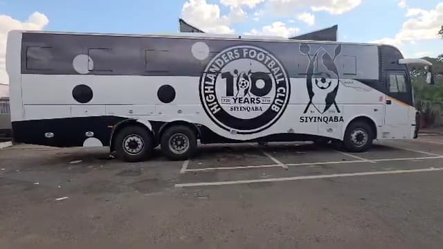 WATCH: Bosso Ngenkani: Sir Wicknell Delivers on Promise with New Bus for Highlanders FC