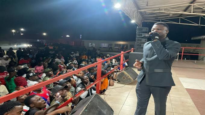 Bazooka promises to fire up Byo this weekend