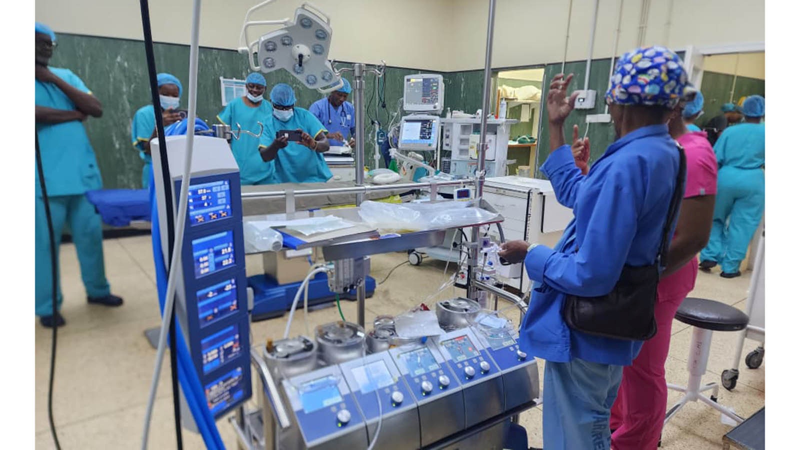 New heart-lung machine set to transform open heart surgery
