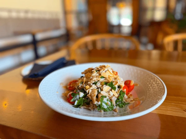 CITY COUNCIL SHOULD INVESTIGATE RESTAURANT IN PET FOOD STORM