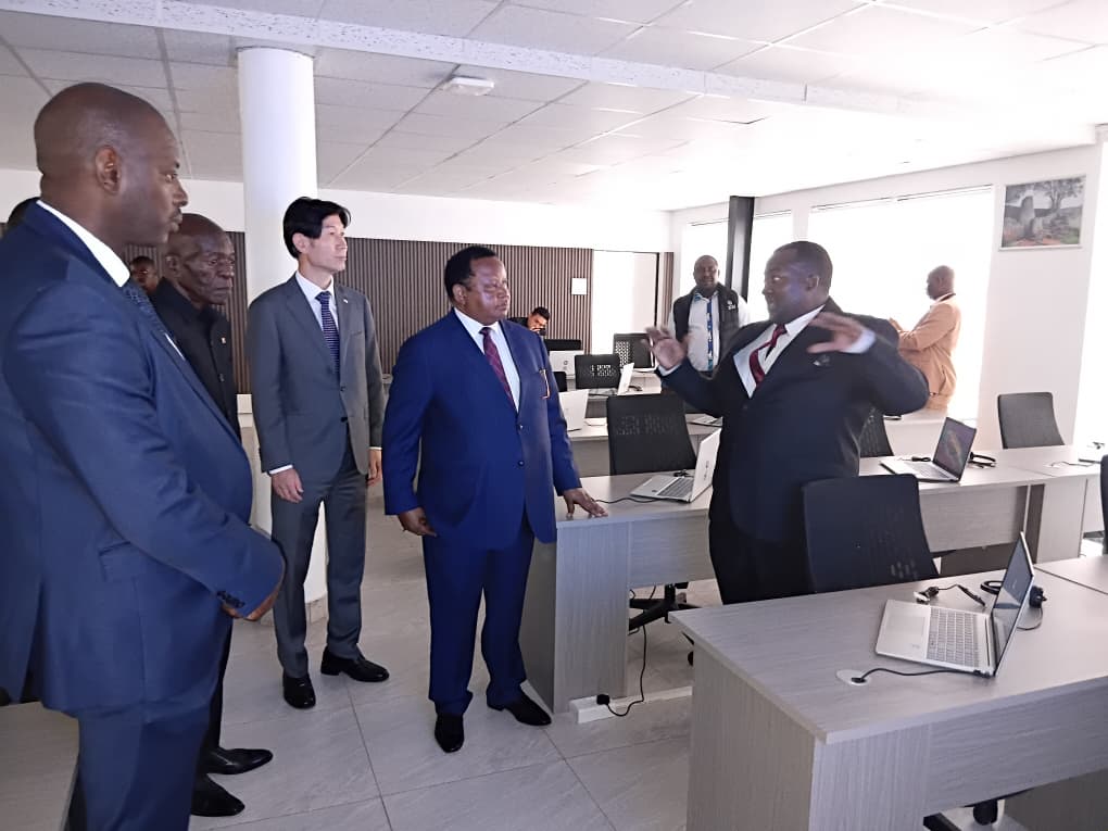 Minister Shava launches AI Hub at Zimbabwe Open University