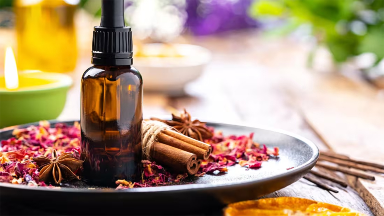 For a calming daily self-care routine, the most effective essential oils are lavender, chamomile, bergamot, ylang-ylang, and sandalwood