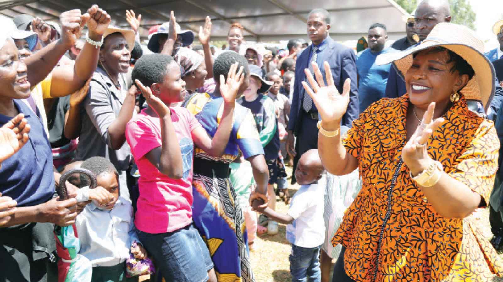 First Lady takes Toddlers Warm Bowl to Hatcliffe . . . shares love with several food hamper distribution