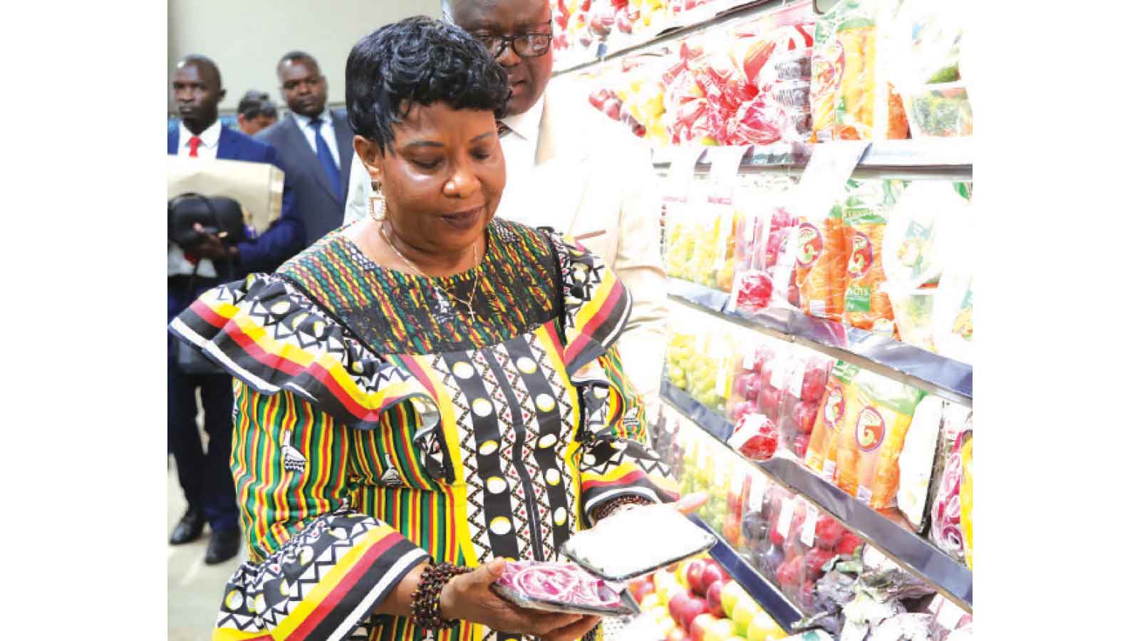 Mazowe blooms: First Lady opens new SPAR Zimbabwe outlet
