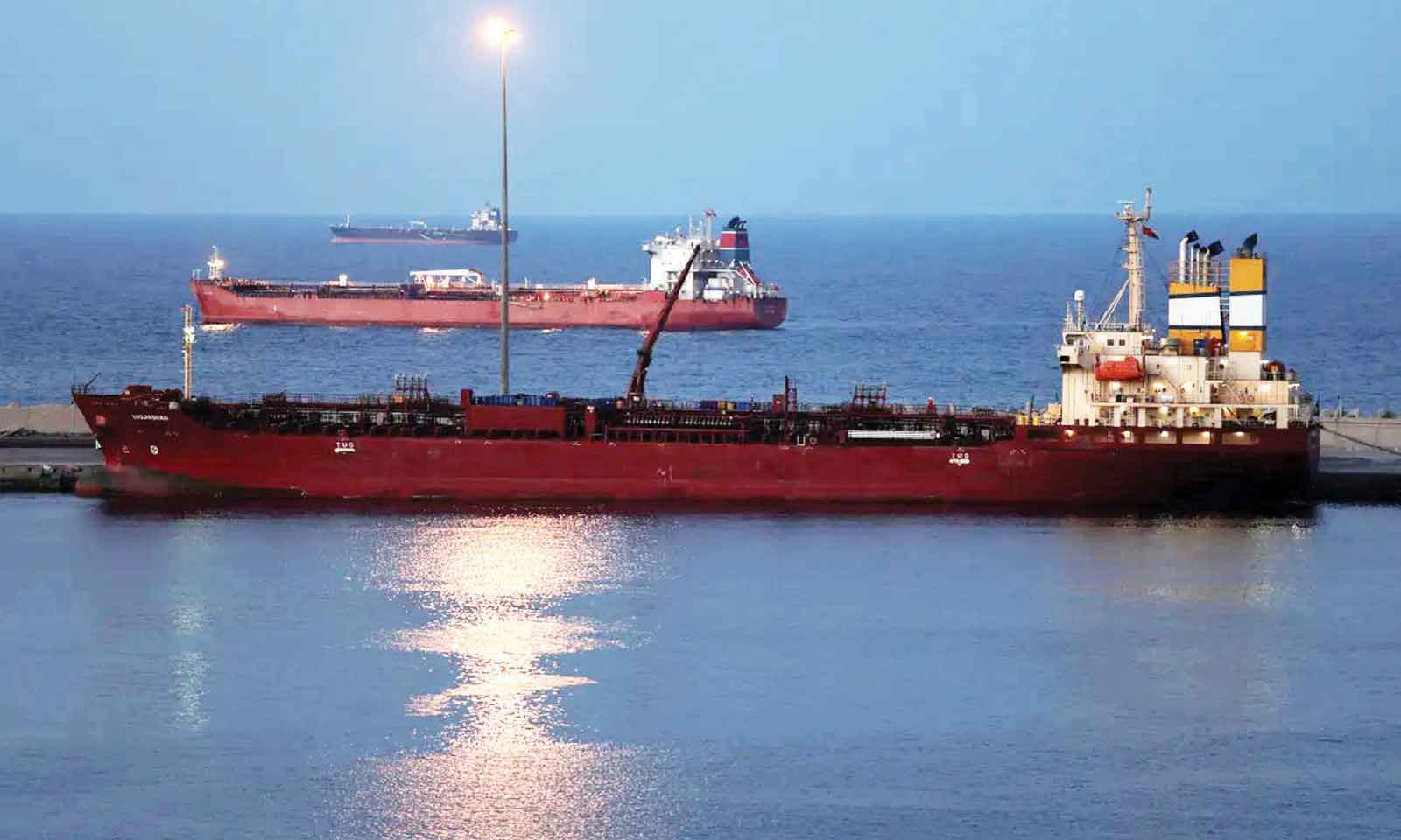 The Hormuz minefield: In the  strait, Iran holds advantage