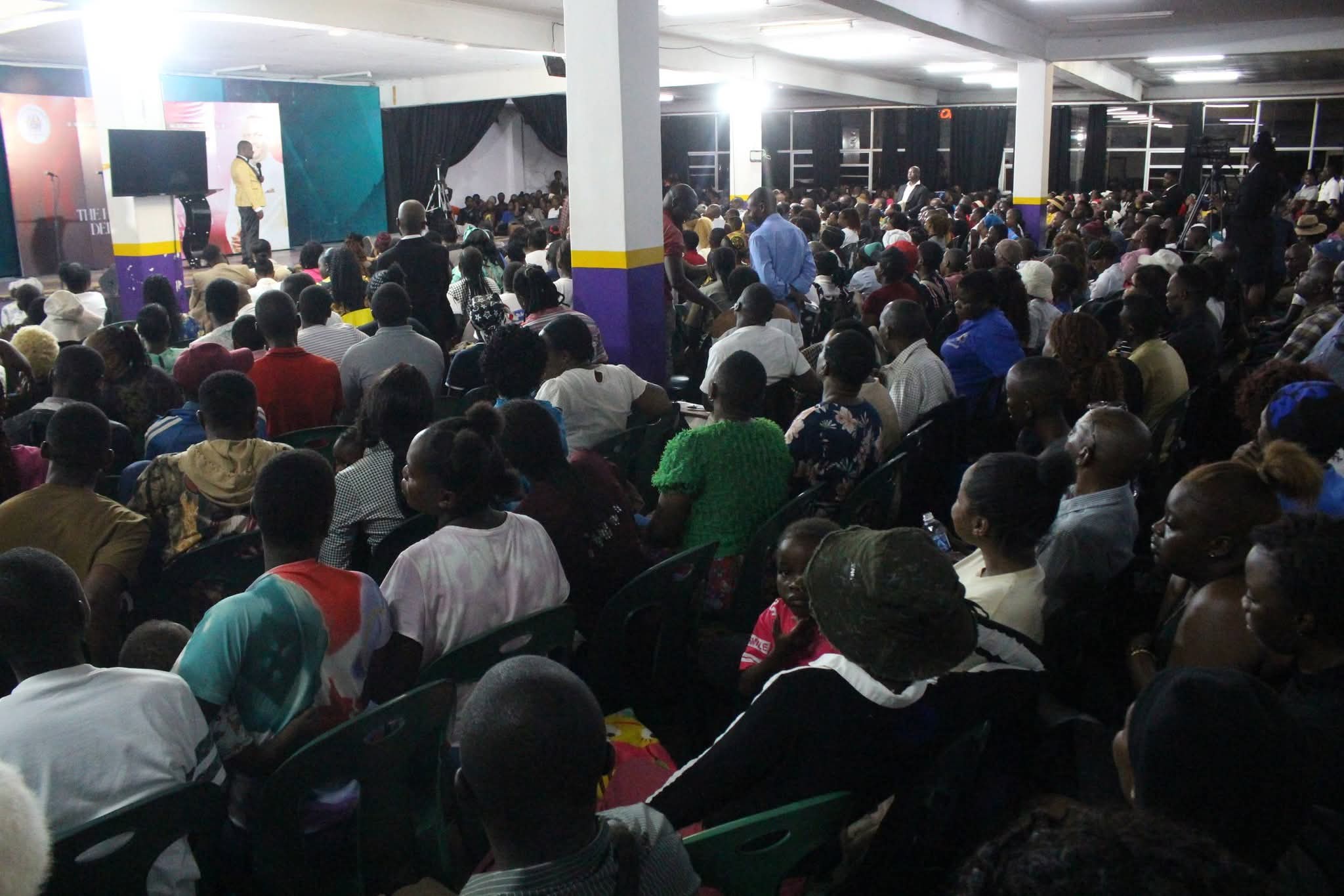 Thousands throng Prophet T Freddy’s Gweru revival night