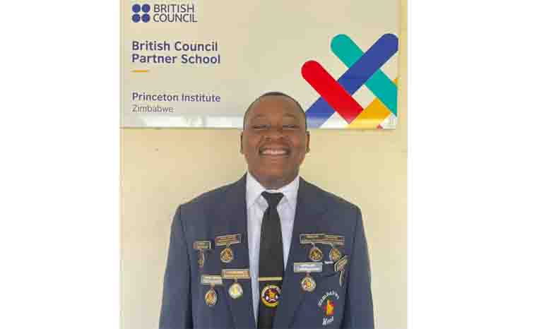 Mutare teen raises national flag high