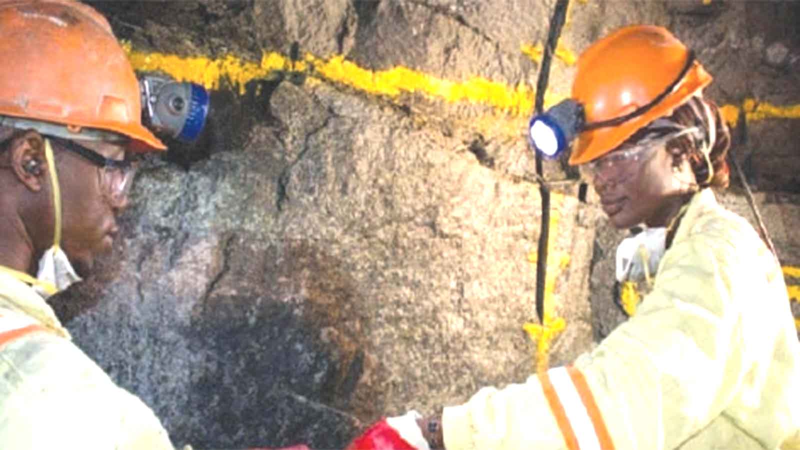 National mining output earns more