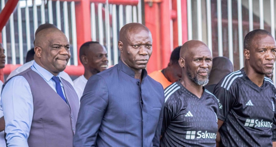 Back the Undertaker or bury Bosso . . . Highlanders executive playing with fire by not giving Benjani what he wants 